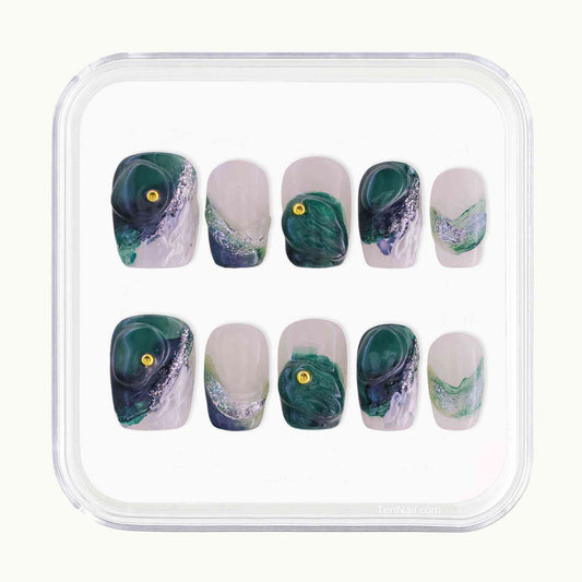 Forest Dew? reusable Press on nails by Tennail