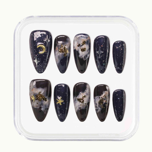Starry Night Nails with deep blue, gold moon-star details, hand-painted art¡ªstylish press-on nails for a cosmic look, easy to apply and long-wearing.